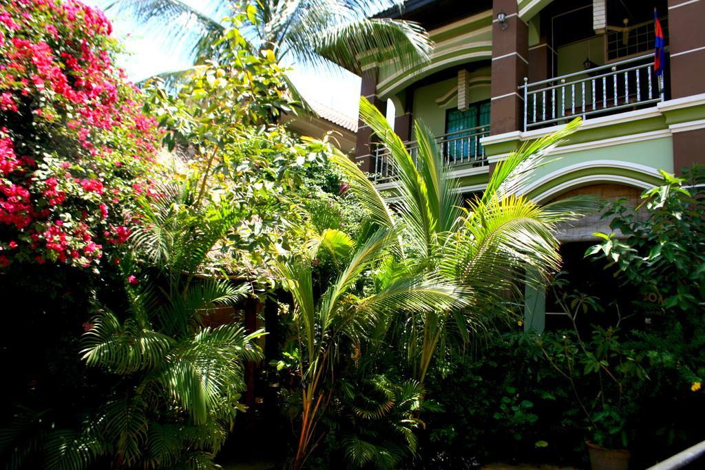 Firefly Guesthouse - The Berlin Angkor Sziemreap Kültér fotó