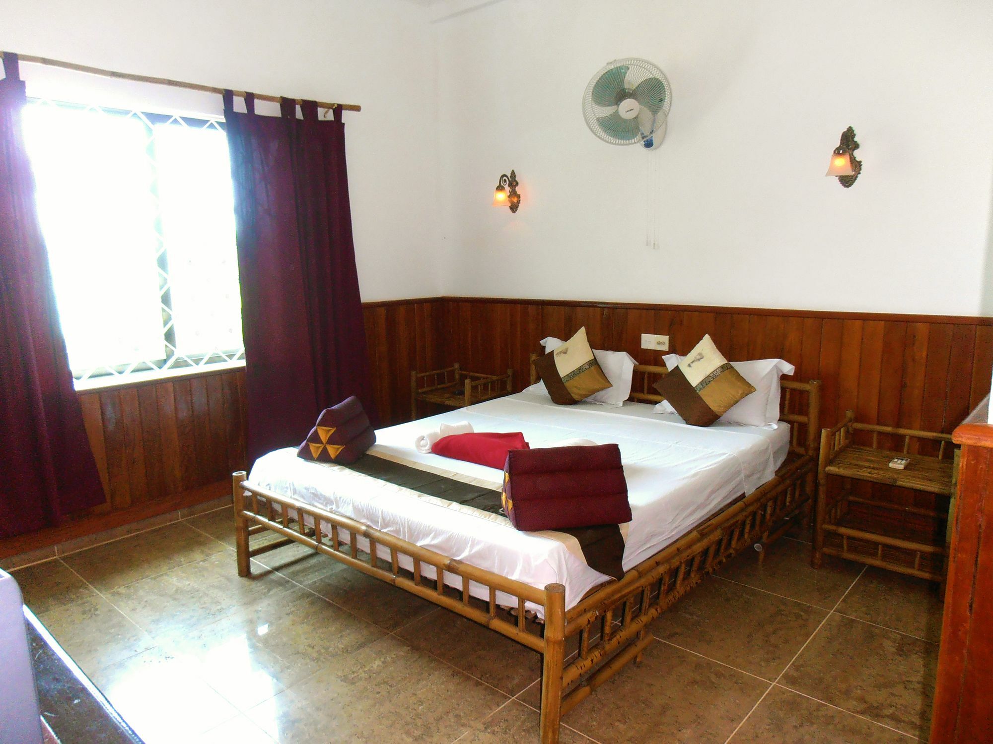 Firefly Guesthouse - The Berlin Angkor Sziemreap Kültér fotó